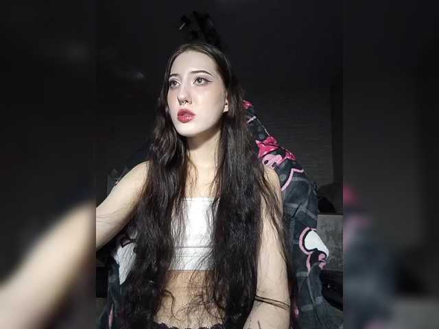 AlishaFomalgaut live cam on BongaCams
