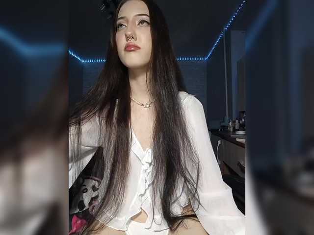 AlishaFomalgaut live cam on BongaCams