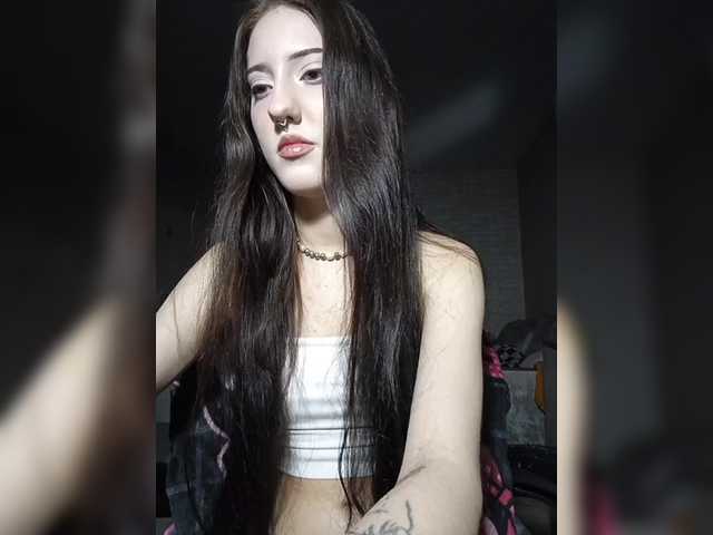 AlishaFomalgaut live cam on BongaCams
