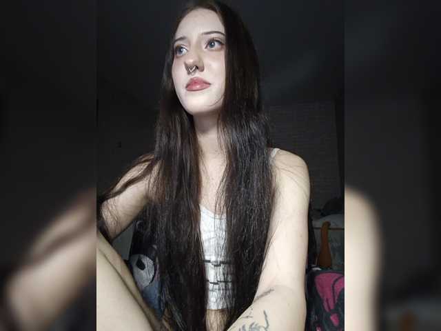 AlishaFomalgaut live cam on BongaCams