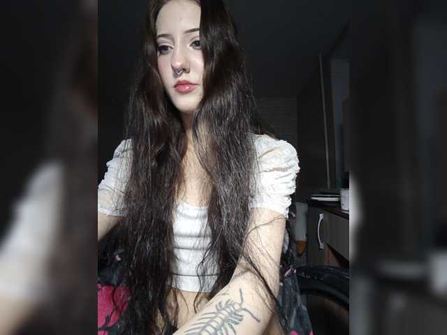 AlishaFomalgaut live cam on BongaCams