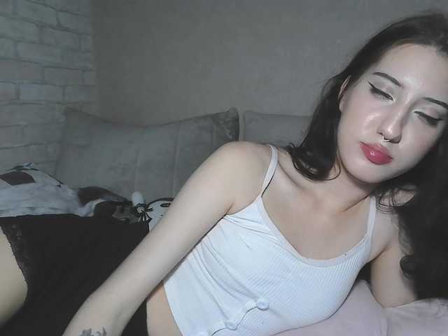 AlishaFomalgaut live cam on BongaCams