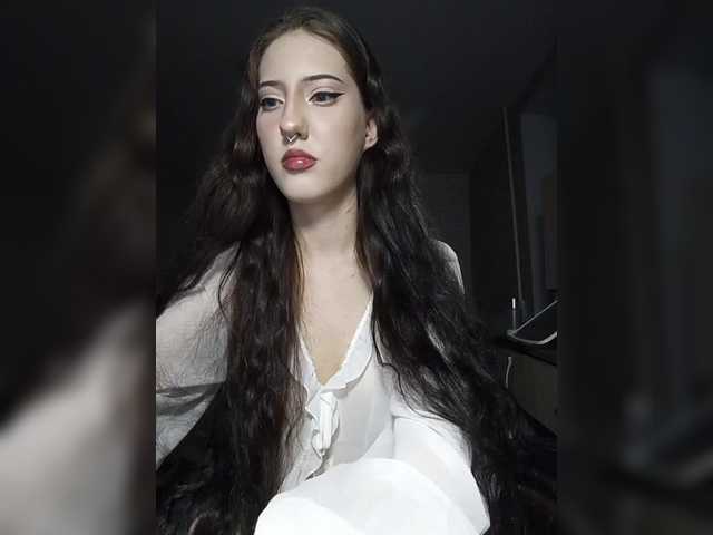 AlishaFomalgaut live cam on BongaCams