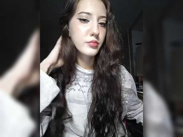 AlishaFomalgaut live cam on BongaCams