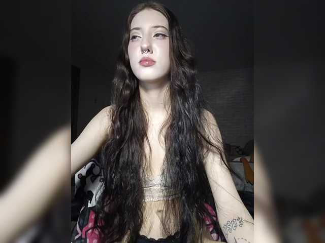 AlishaFomalgaut live cam on BongaCams