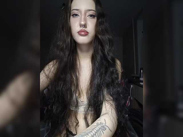 AlishaFomalgaut live cam on BongaCams