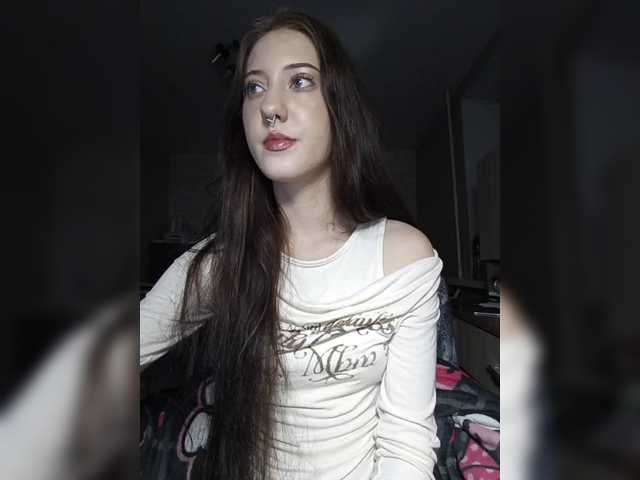 AlishaFomalgaut live cam on BongaCams