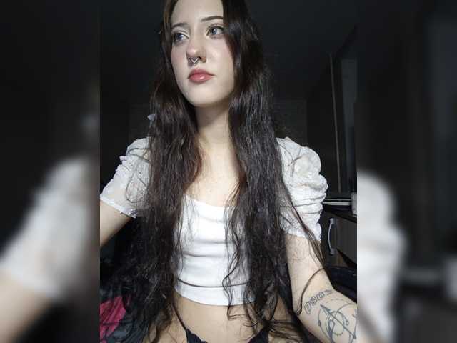 AlishaFomalgaut live cam on BongaCams