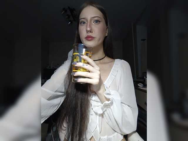 AlishaFomalgaut live cam on BongaCams