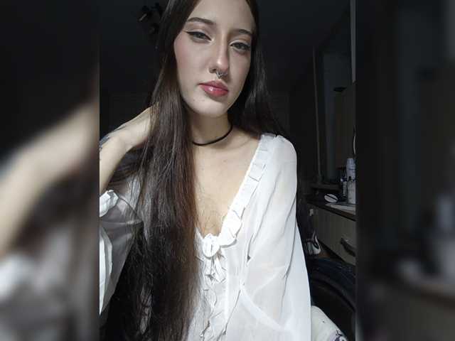 AlishaFomalgaut live cam on BongaCams