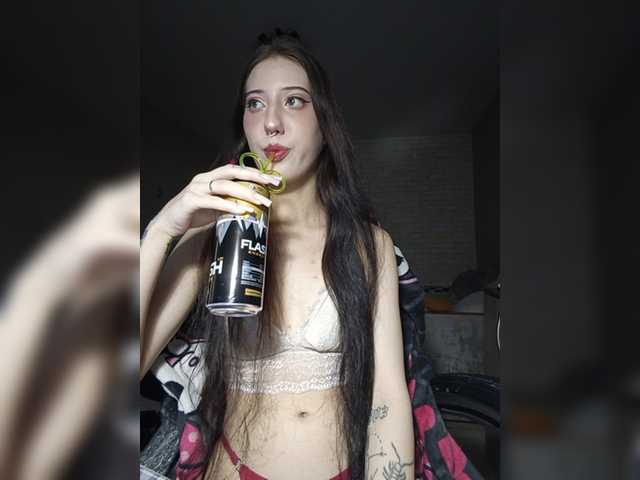 AlishaFomalgaut live cam on BongaCams