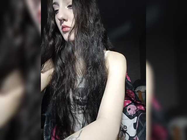AlishaFomalgaut live cam on BongaCams