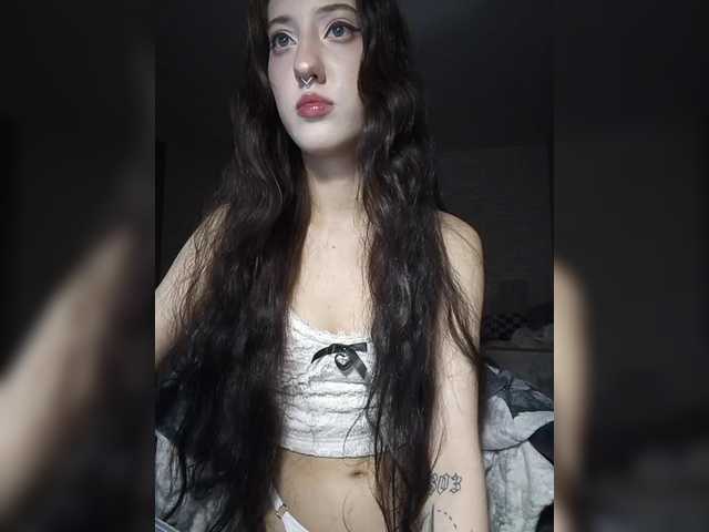 AlishaFomalgaut live cam on BongaCams