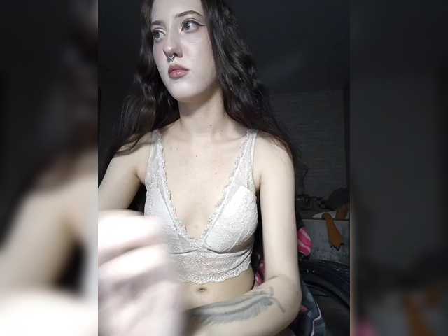 AlishaFomalgaut live cam on BongaCams