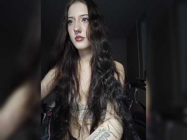 AlishaFomalgaut live cam on BongaCams