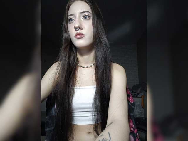 AlishaFomalgaut live cam on BongaCams