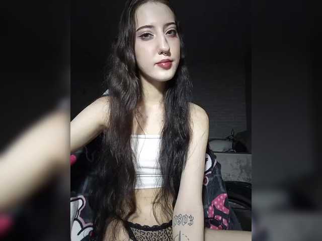 AlishaFomalgaut live cam on BongaCams