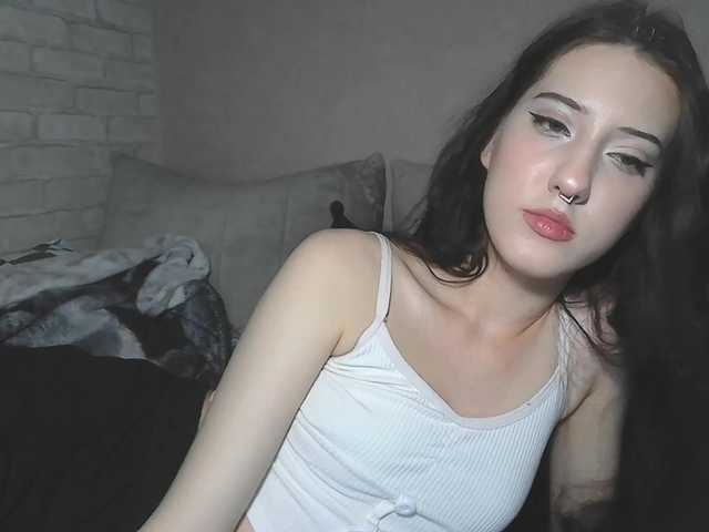AlishaFomalgaut live cam