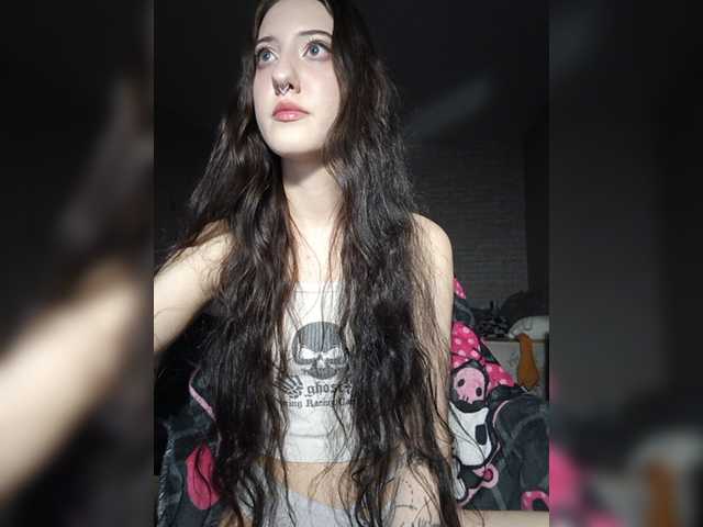 AlishaFomalgaut live cam on BongaCams