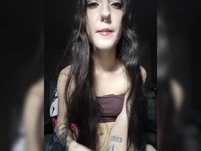AlishaFomalgaut live cam on BongaCams