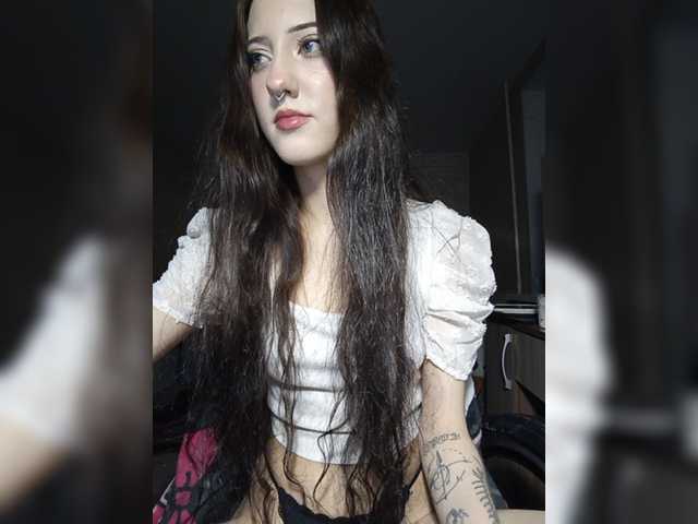 AlishaFomalgaut live cam on BongaCams