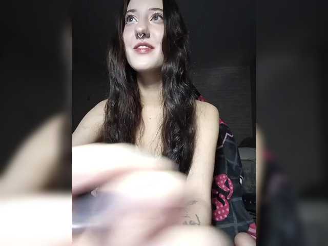 AlishaFomalgaut live cam on BongaCams