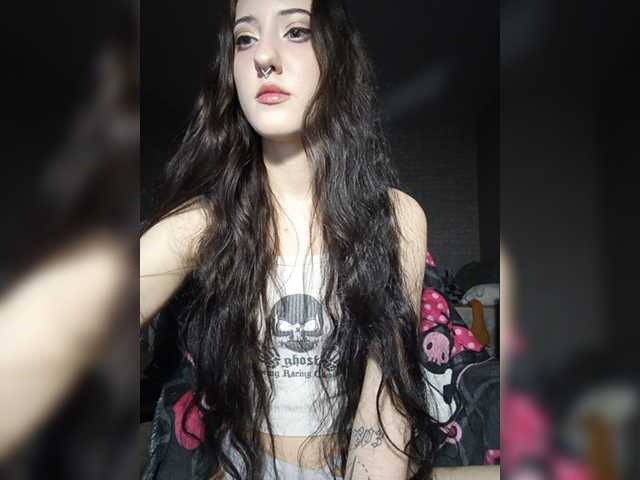 AlishaFomalgaut live cam on BongaCams