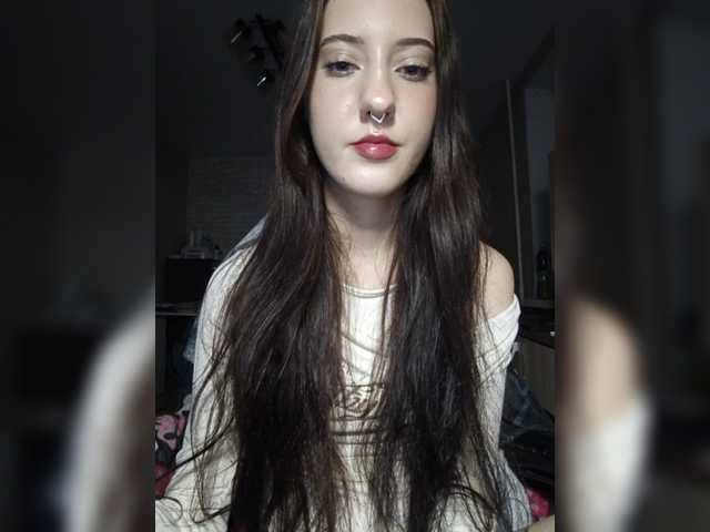 AlishaFomalgaut live cam on BongaCams