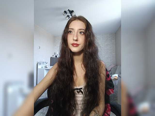 AlishaFomalgaut live cam on BongaCams