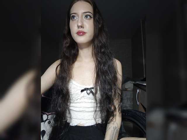 AlishaFomalgaut live cam on BongaCams