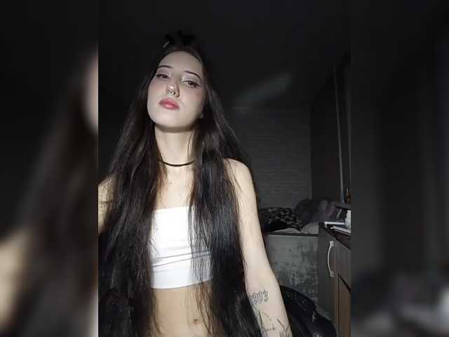 AlishaFomalgaut live cam on BongaCams