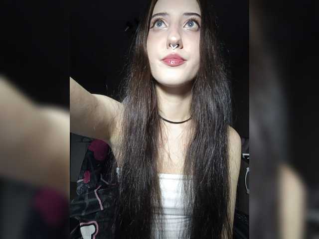 AlishaFomalgaut live cam on BongaCams