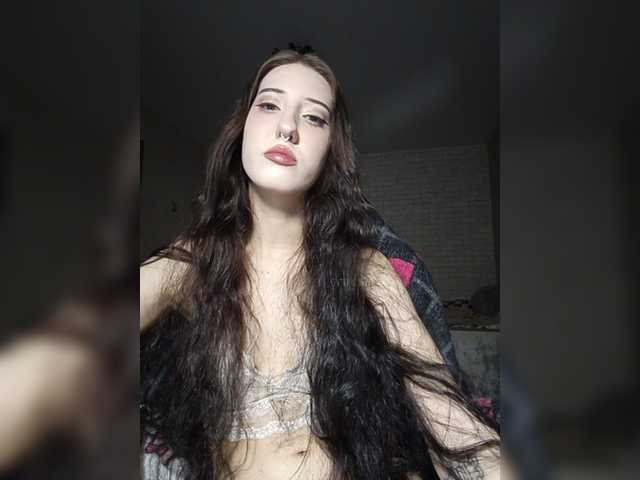 AlishaFomalgaut live cam on BongaCams