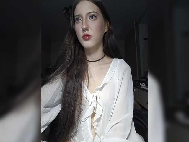 AlishaFomalgaut live cam on BongaCams