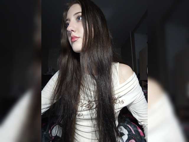 AlishaFomalgaut live cam on BongaCams