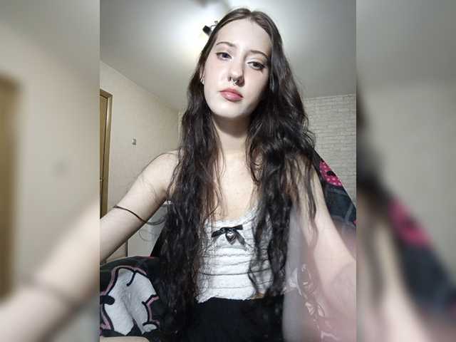 AlishaFomalgaut live webcam show