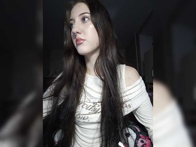 AlishaFomalgaut live cam on BongaCams