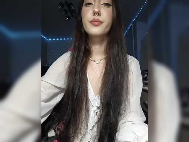 AlishaFomalgaut live cam on BongaCams