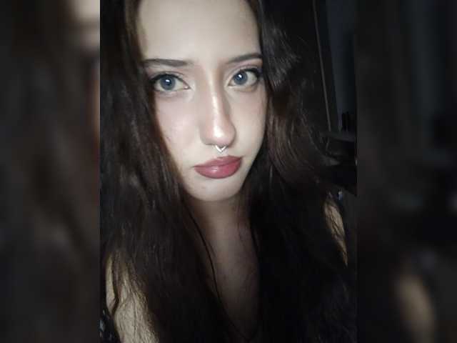 AlishaFomalgaut live cam on BongaCams