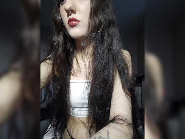 AlishaFomalgaut live cam on BongaCams