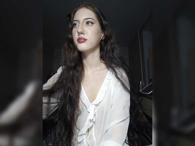 AlishaFomalgaut live cam on BongaCams
