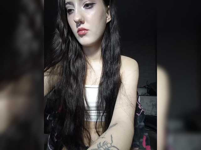AlishaFomalgaut live cam on BongaCams