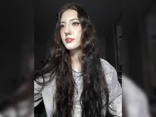 AlishaFomalgaut live cam on BongaCams