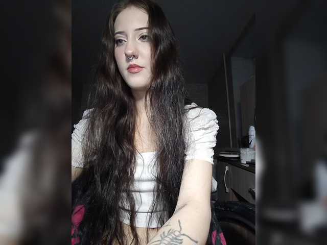 AlishaFomalgaut live cam on BongaCams