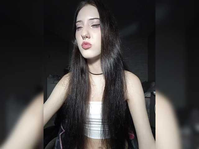 AlishaFomalgaut live cam on BongaCams