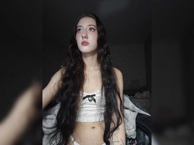 AlishaFomalgaut live cam on BongaCams