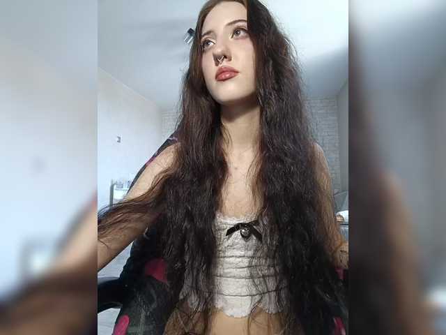 AlishaFomalgaut live cam on BongaCams