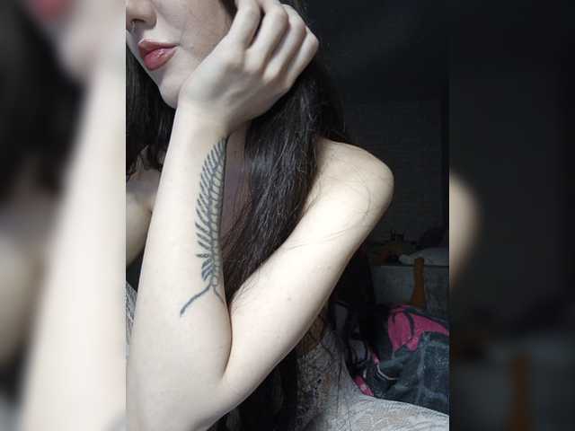 AlishaFomalgaut live cam on BongaCams