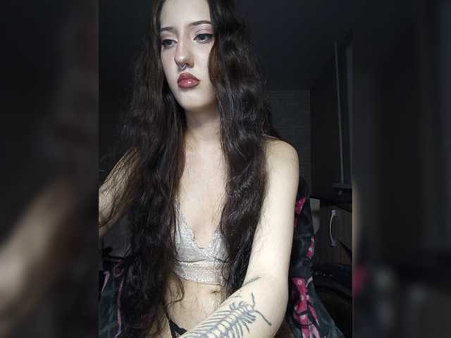 AlishaFomalgaut live cam on BongaCams