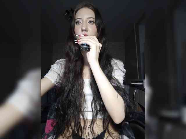 AlishaFomalgaut webcam